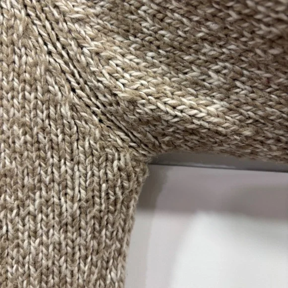 Roots women's oatmeal and white knit double breasted wool blend sweater size M - Picture 8 of 15